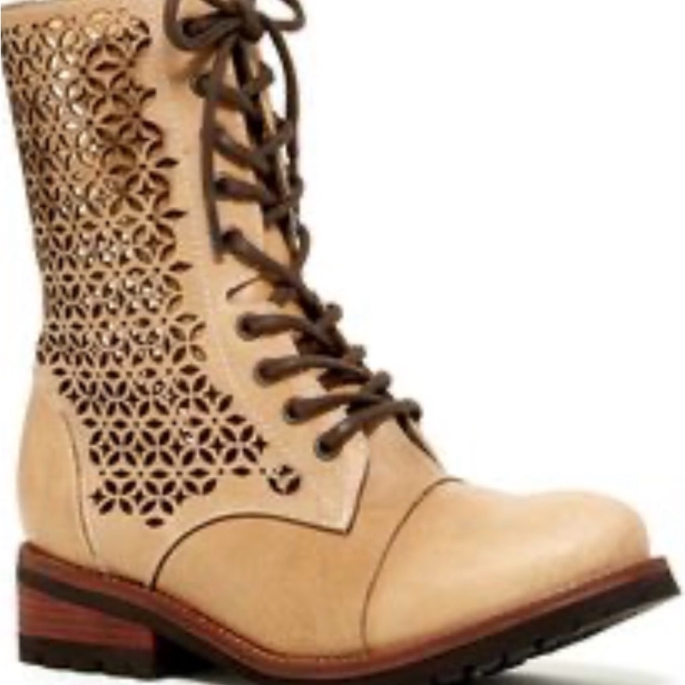 Patron Anna Beige Lace-Up Leather Boots with Floral Cutouts size 8 1/2